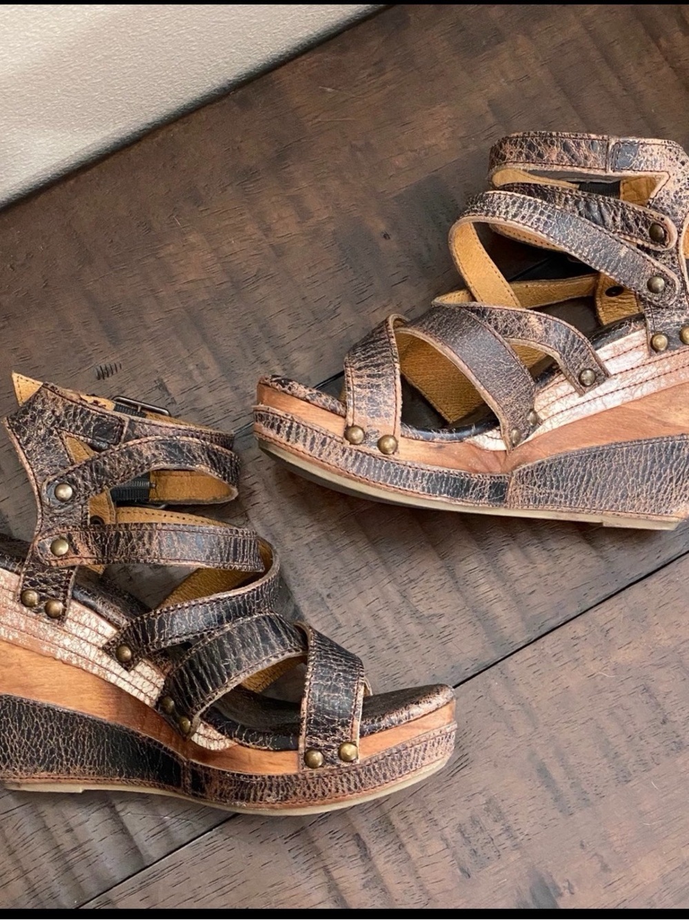 Bed Stu Juliana Distressed Leather Wedges - Picture 3 of 6